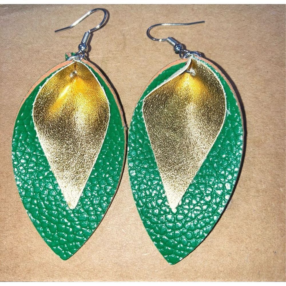 ☀️3/$9☀️St. Patrick’s Day Earrings